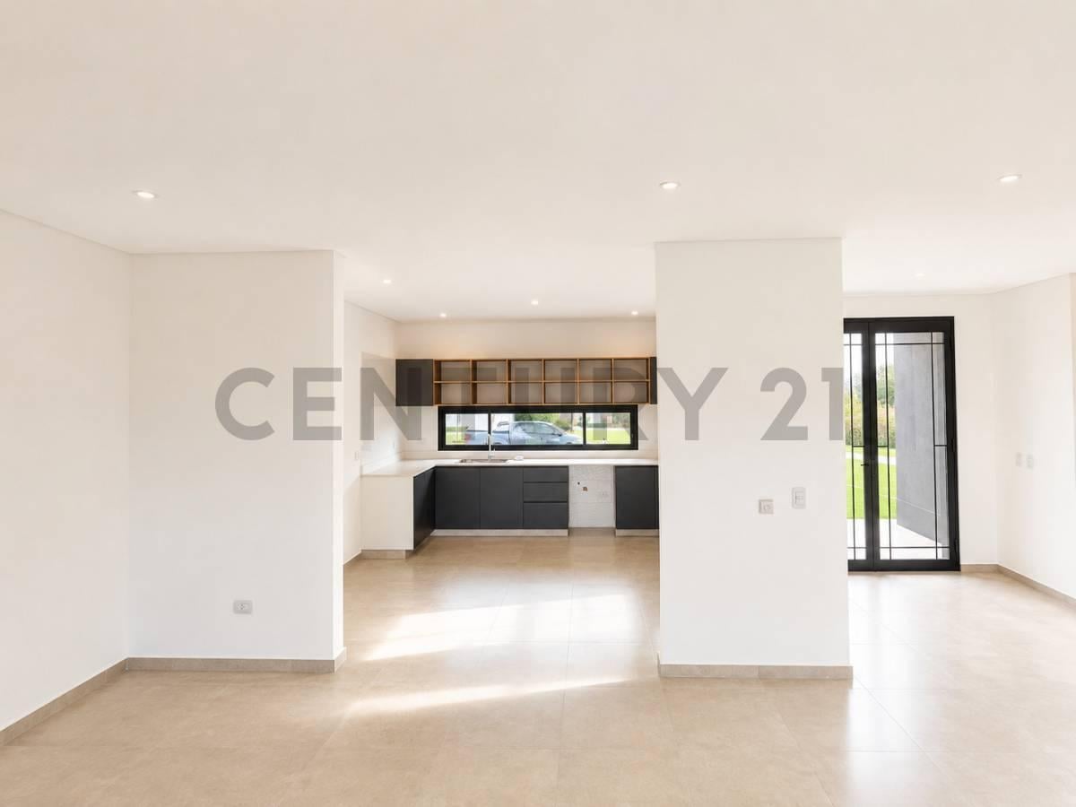 Foto de VENTA CASA 5 AMBIENTES UNA PLANTA VISTA AL AGUA EL CANTÓN ESCOBAR, imagen 1