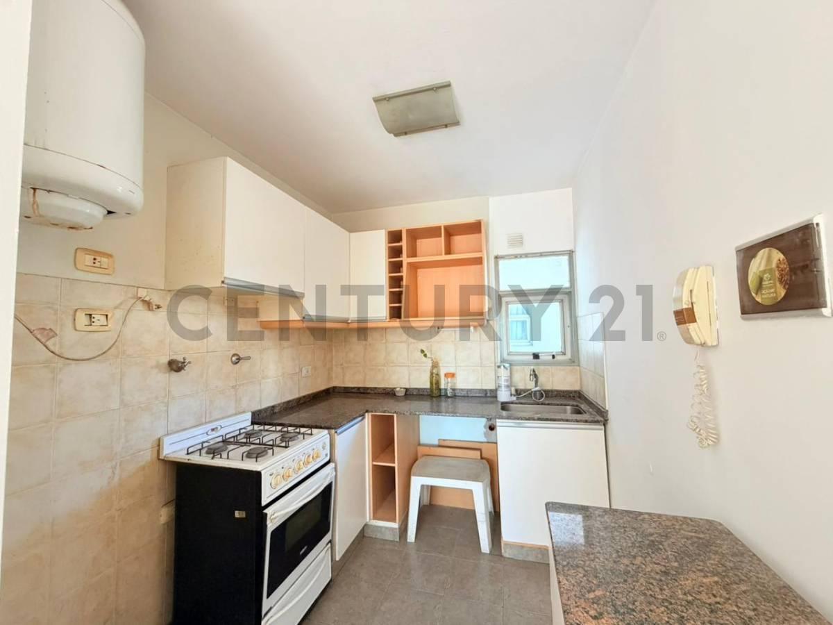 Foto de VENTA DEPARTAMENTO 3 AMBIENTES MORON CON BALCON TERRAZA, imagen 2