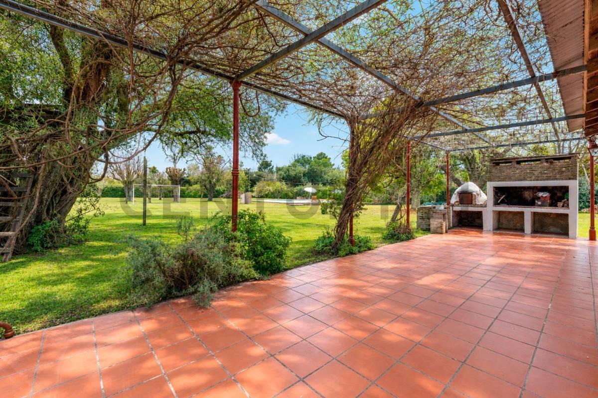 Foto de Casa Quinta VENTA en Carlos Keen sobre Lote 4.800 m2, imagen 4