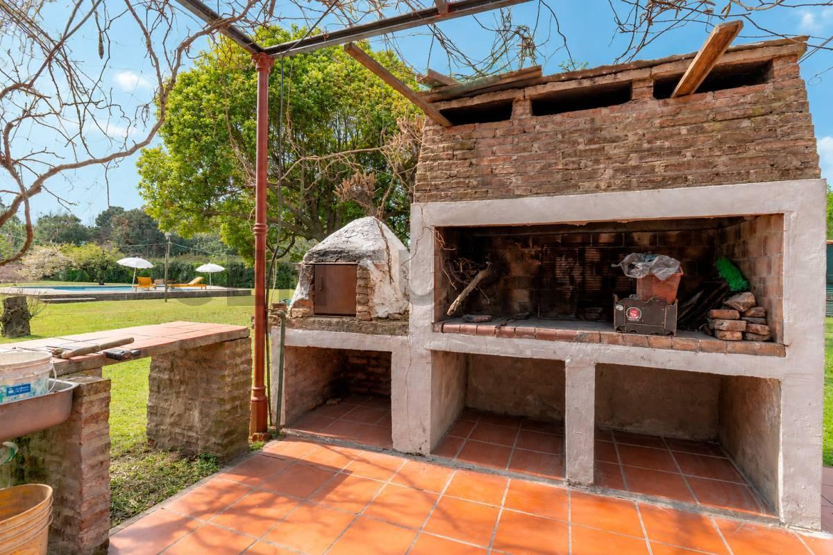 Foto de Casa Quinta VENTA en Carlos Keen sobre Lote 4.800 m2, imagen 5