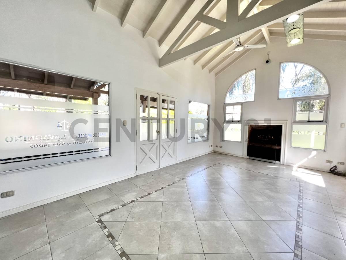 Foto de VENTA OFICINA LOCAL PARQUE LELOIR AMPLIO LOTE, imagen 1