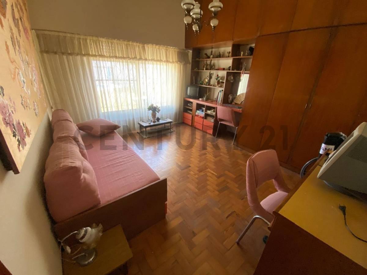 Foto de VENTA CASA 3 AMBIENTES CON PISCINA MORON PALOMAR, imagen 4