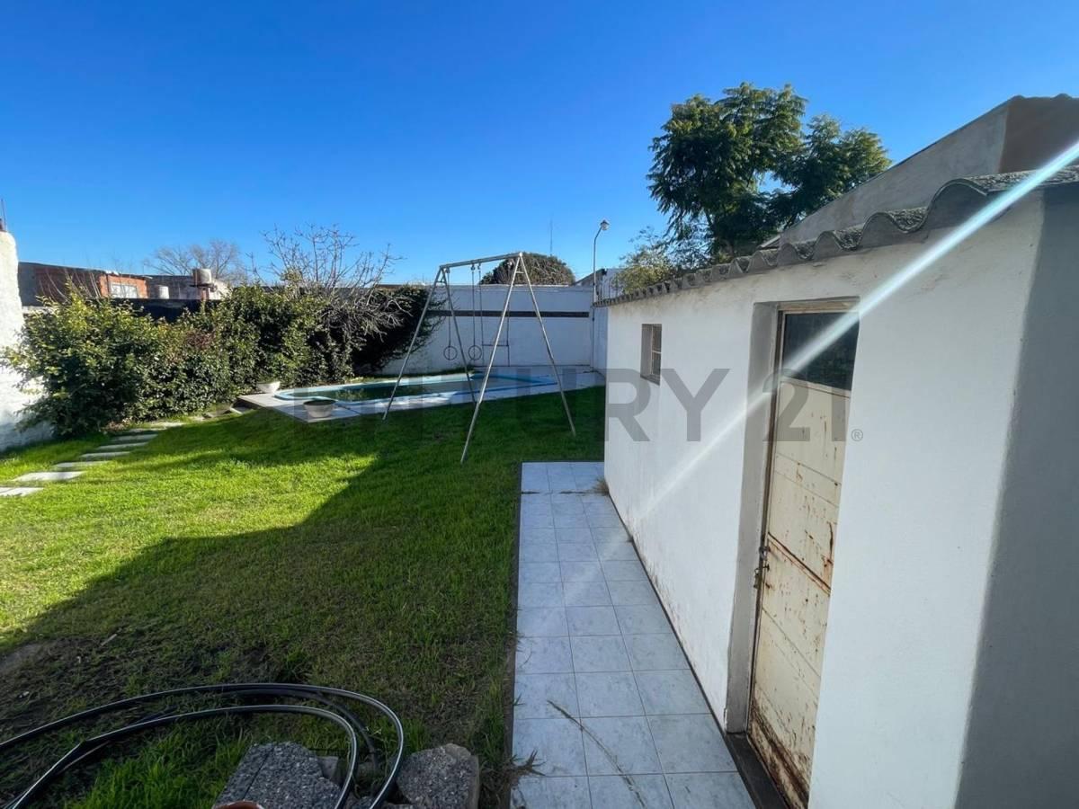 Foto de VENTA CASA 3 AMBIENTES CON PISCINA MORON PALOMAR, imagen 3