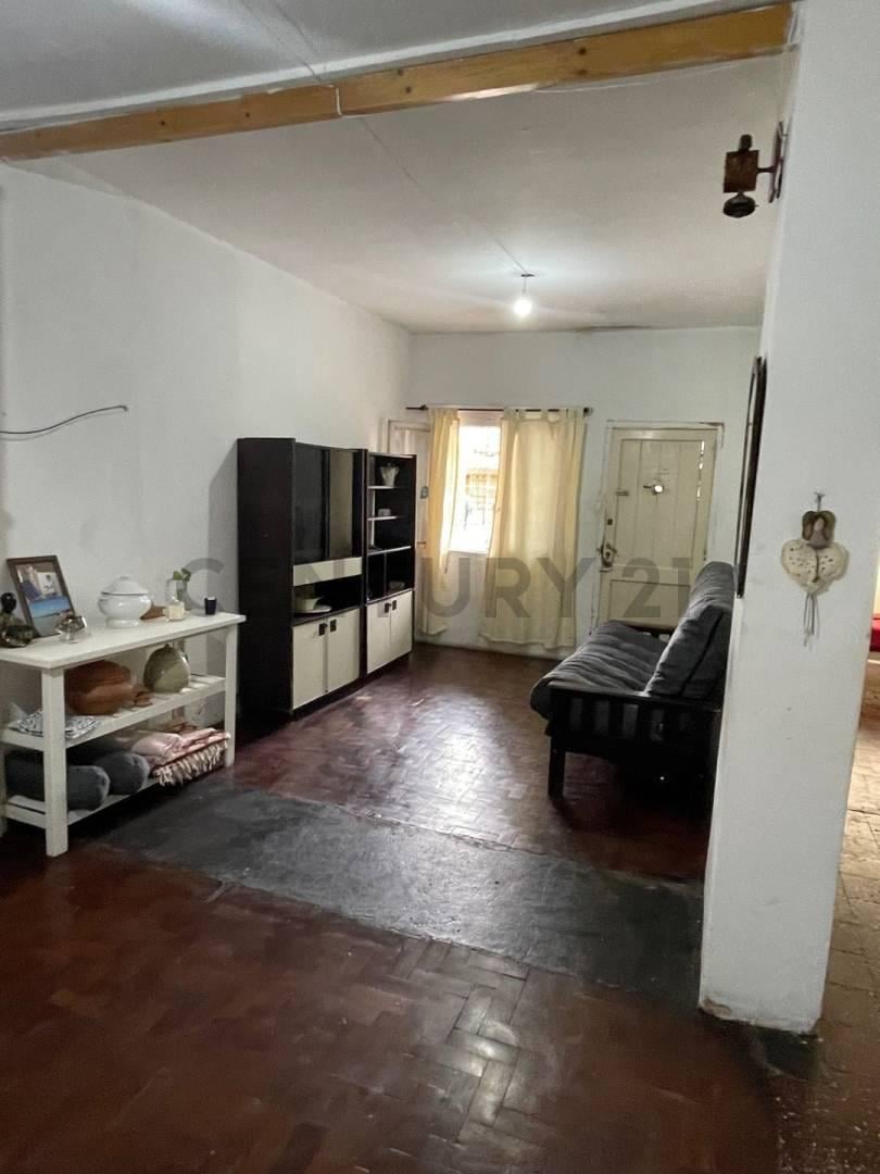 Foto de venta casa multifamiliar 5 ambientes en total Moron, imagen 4