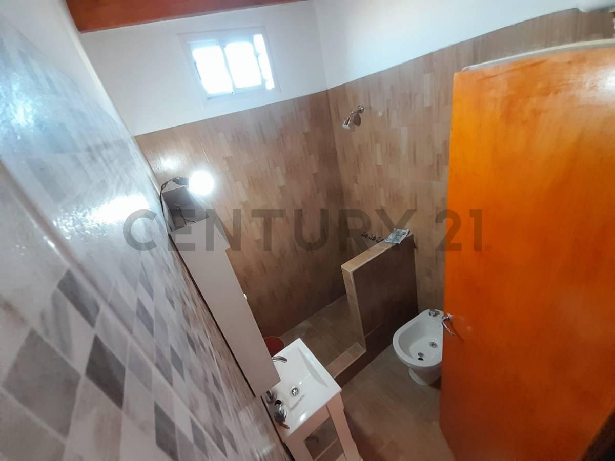 Foto de CASA 4 AMBIENTES CAÑUELAS, imagen 3
