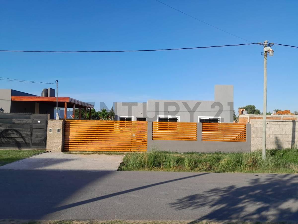 Foto de CASA 4 AMBIENTES CAÑUELAS, imagen 1