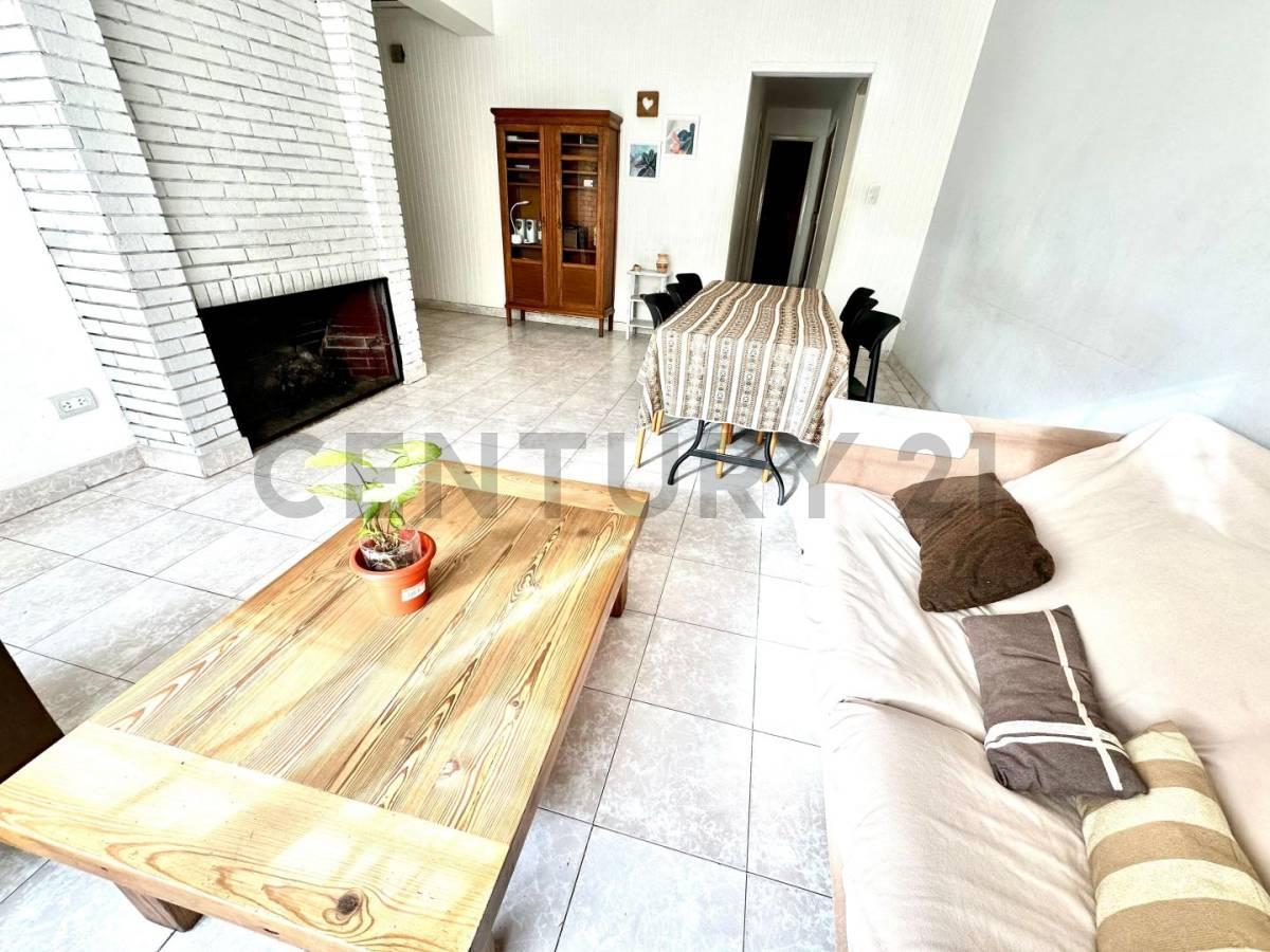 Foto de CASA 3 AMBIENTE VENTA CASTELAR NORTE APTA CREDITO, imagen 3