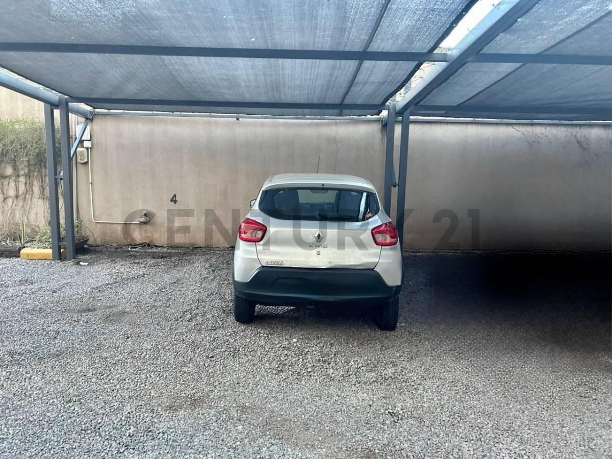 Foto de VENTA COCHERA MORON OPORTUNIDAD BAJAS EXPENSAS, imagen 3