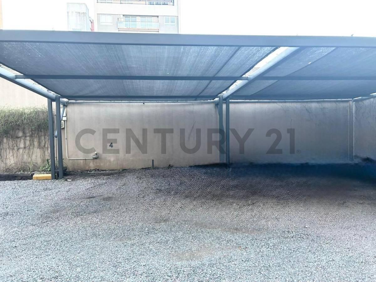 Foto de VENTA COCHERA MORON OPORTUNIDAD BAJAS EXPENSAS, imagen 1