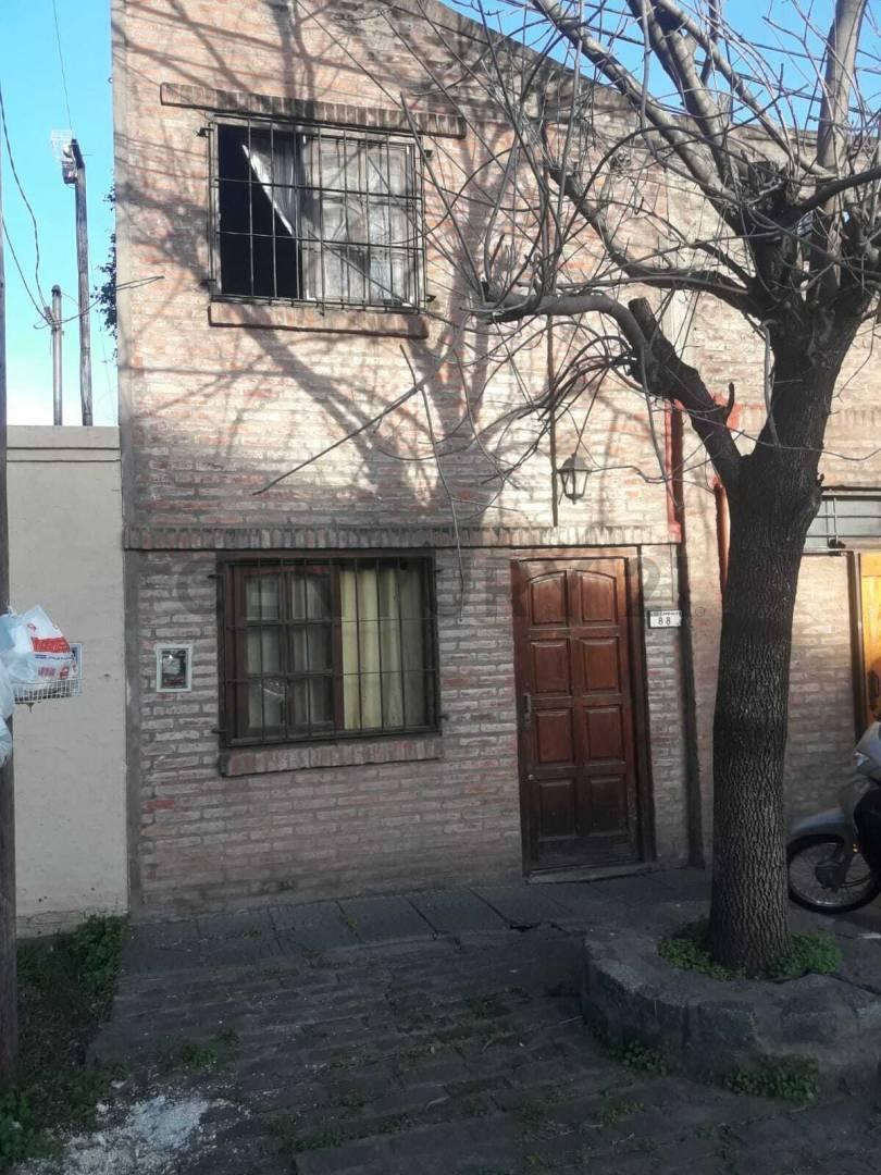 Foto de Venta Departamento Udaondo Ituzaingo, imagen 1