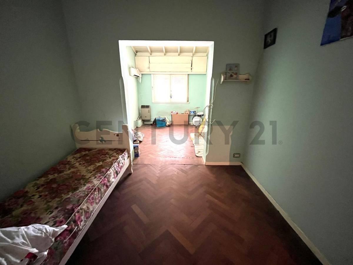Foto de VENTA CASA 5 AMBIENTES MORENO CENTRO APTA CREDITO ESCUCHAMOS OFERTA, imagen 4