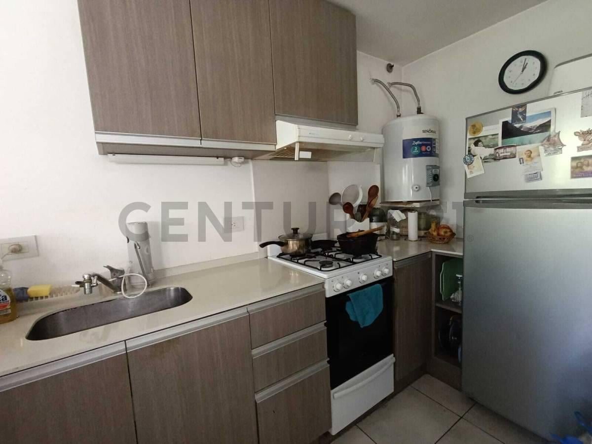 Foto de PH 2 AMBIENTES JARDIN COCHERA CASTELAR NORTE, imagen 4