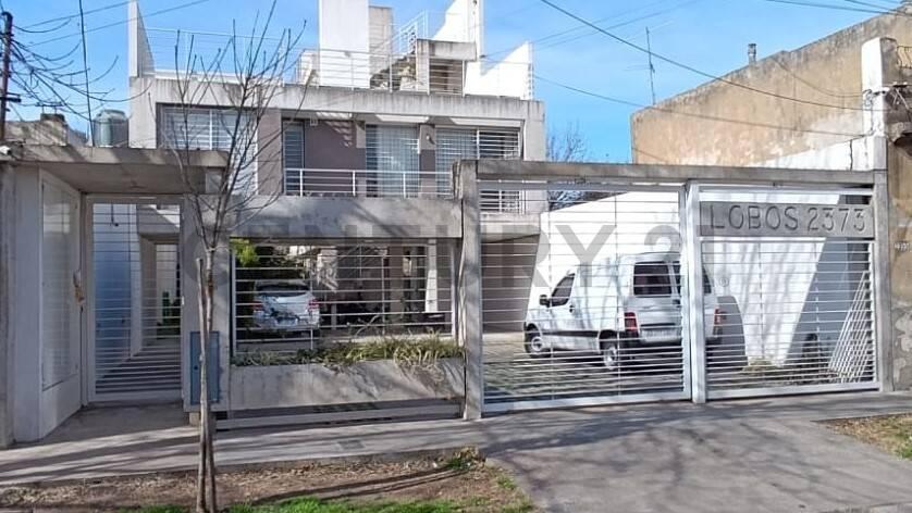 Foto de PH 2 AMBIENTES JARDIN COCHERA CASTELAR NORTE, imagen 3