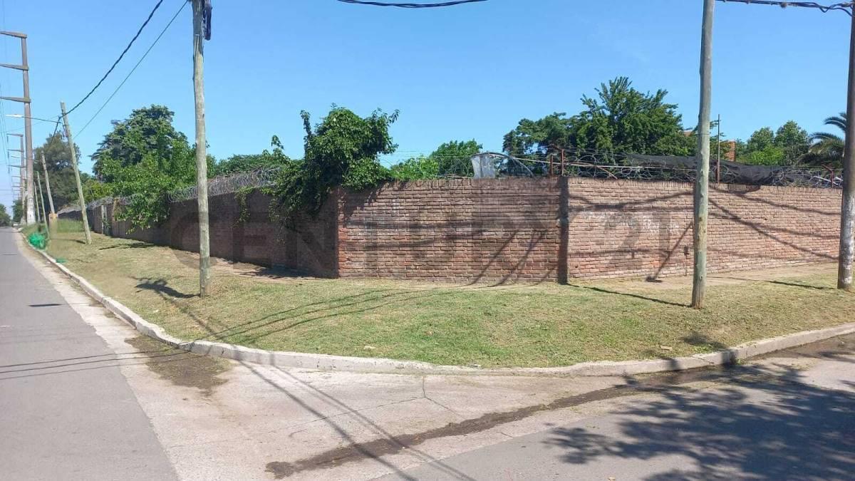 Foto de VENTA LOTE 1865 M2 ITUZAINGO NORTE IDEAL INVERSOR, imagen 1