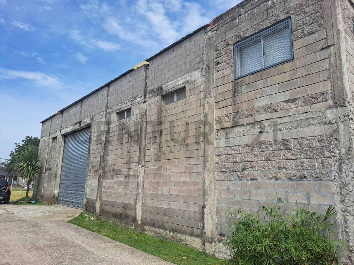 Foto de VENTA GALPON PASO DEL REY AMPLIO LOTE, imagen 1