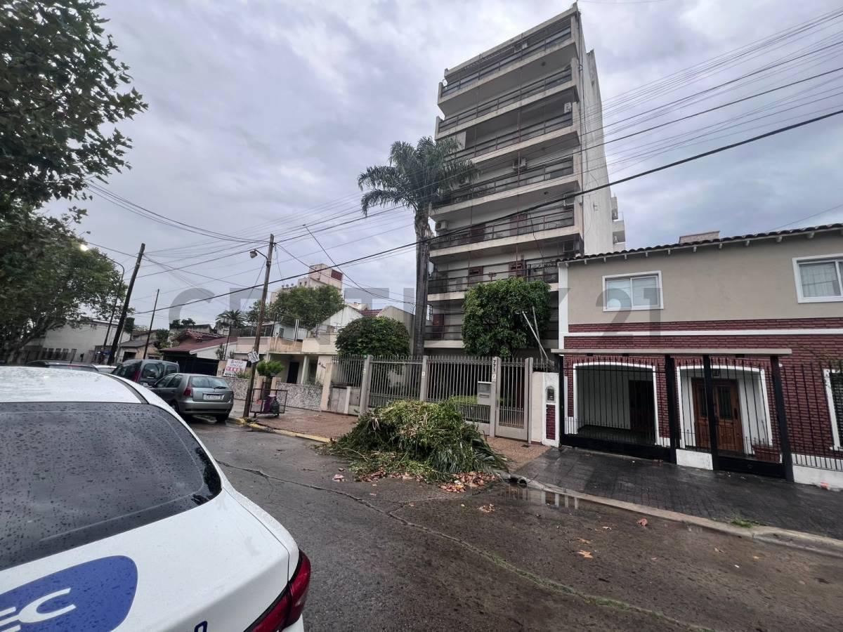 Foto de VENTA DEPARTAMENTO 4 AMBIENTES RAMOS MEJIA COCHERA BALCON, imagen 1