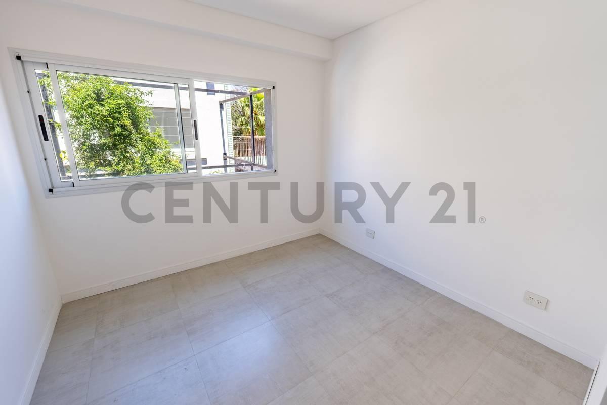 Foto de VENTA TRIPLEX CASTELAR A ESTRENAR 4 AMBIENTES, imagen 5