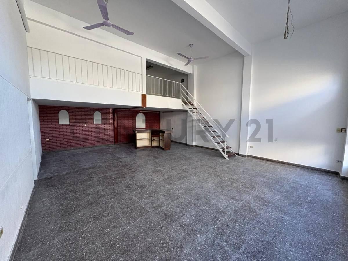 Foto de VENTA LOCAL MORON 82,5M2 CON ENTREPISO, imagen 3