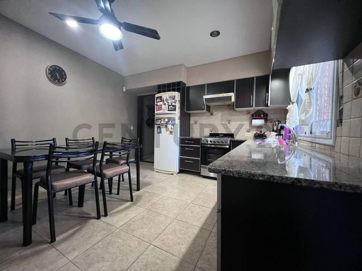 Foto de VENTA CASA 4 AMBIENTES PADUA PARQUE CON PILETA, imagen 4