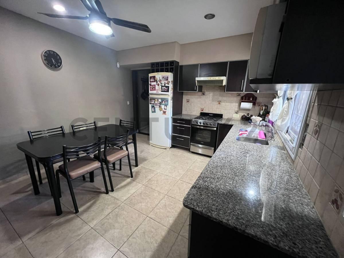 Foto de VENTA CASA 4 AMBIENTES PADUA PARQUE CON PILETA, imagen 5