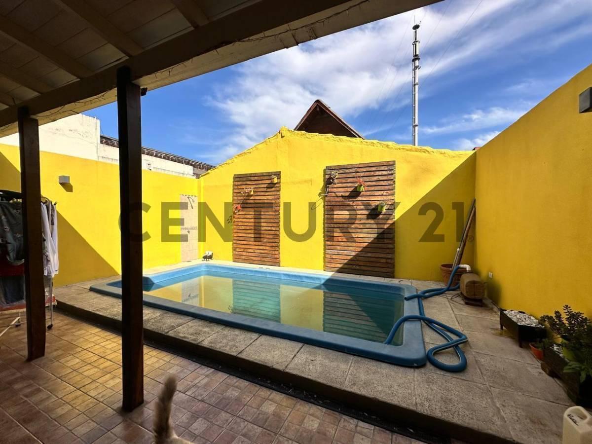 Foto de VENTA CASA 4 AMBIENTES CASEROS PARRILLA PILETA, imagen 5