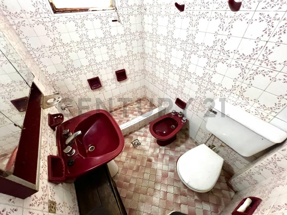 Foto de VENTA PH TIPO CASA 3 AMBIENTES MORON GRAN PATIO TERRAZA LUMINOSO APTA, imagen 3