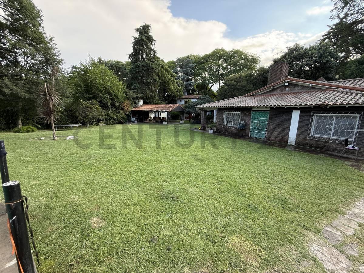 Foto de Venta Lote de 2.187 m² Parque Leloir, con casa a reciclar, pileta y, imagen 4