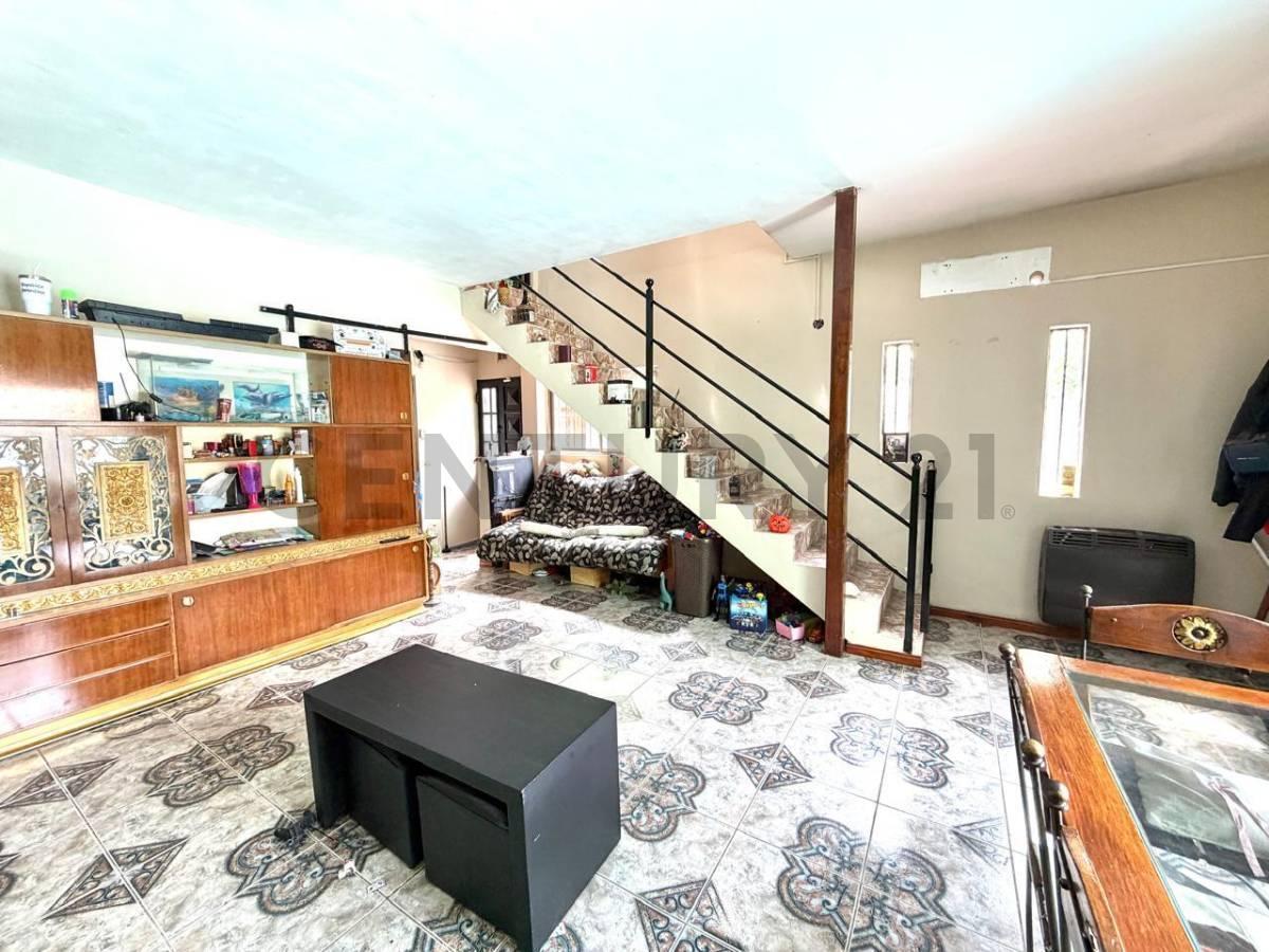 Foto de Venta casa 4 ambientes Parque Leloir, imagen 2