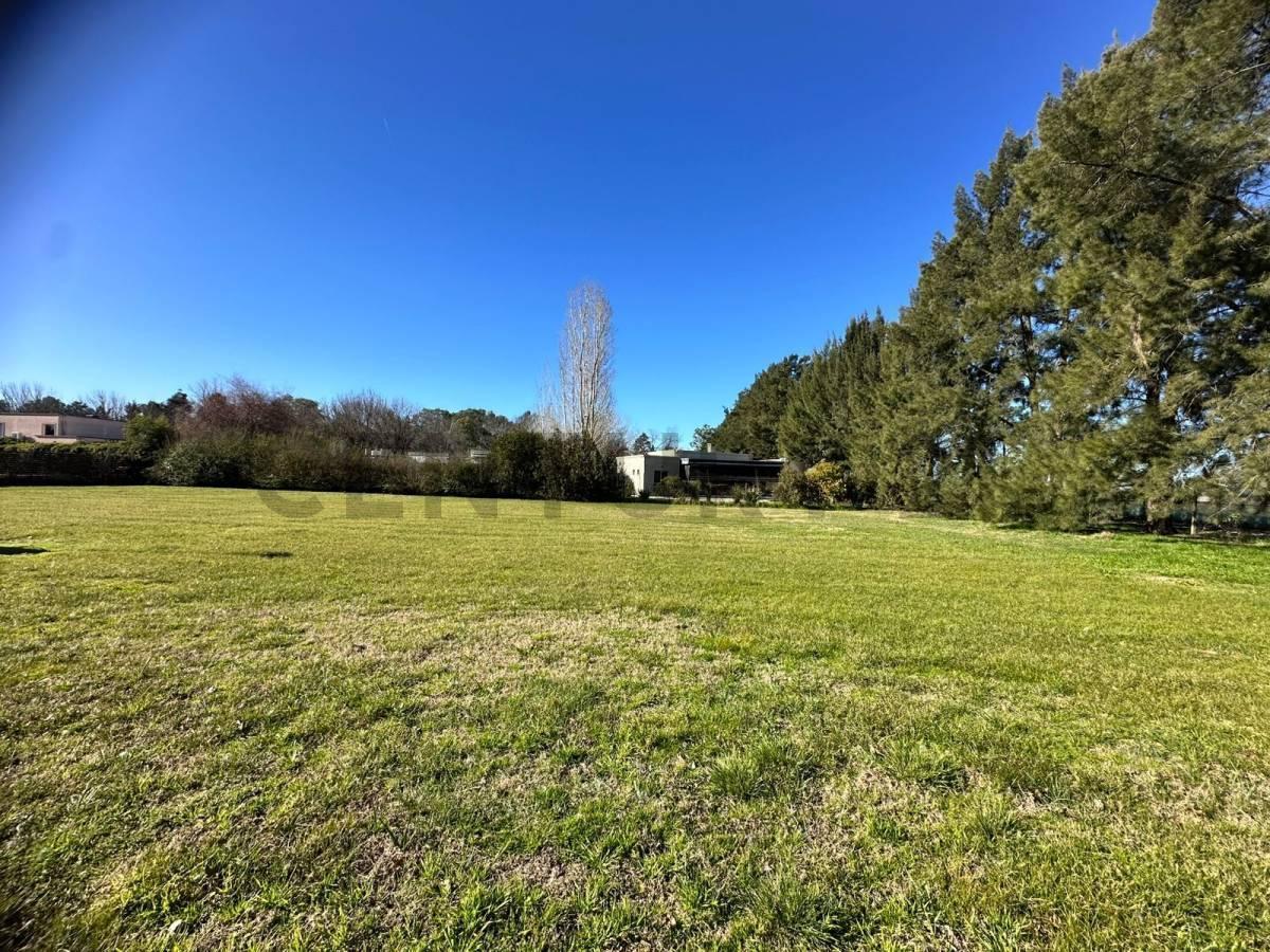 Foto de VENTA TERRENO 700 m2 BARRIO LAS FUENTES TRISTAN SUAREZ FINANCIACION, imagen 2