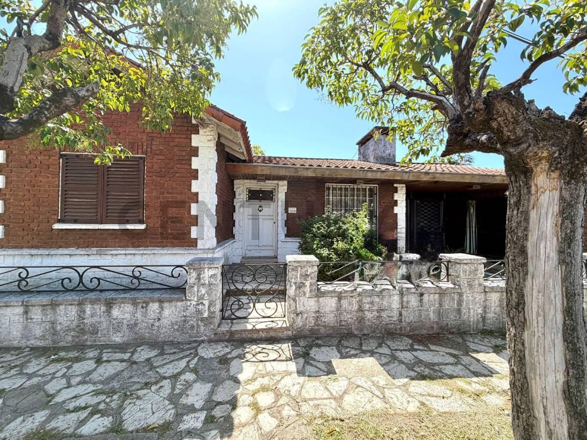 Foto de Venta Casa en Lote 15x30 en Ituzaingó Norte | 196 m² | Ideal Dos, imagen 1