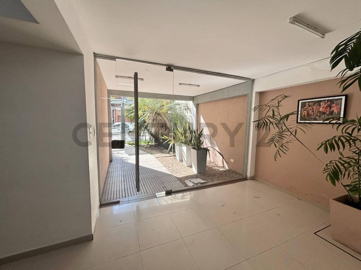 Foto de VENTA DEPARTAMENTO DOS AMBIENTES MORON CENTRO CON COCHERA ESCUCHA, imagen 5