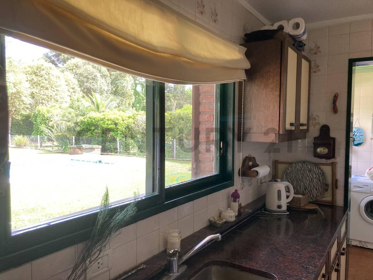 Foto de VENTA CASA 4 AMBIENTES BANCO PROVINCIA GRAN LOTE, imagen 5