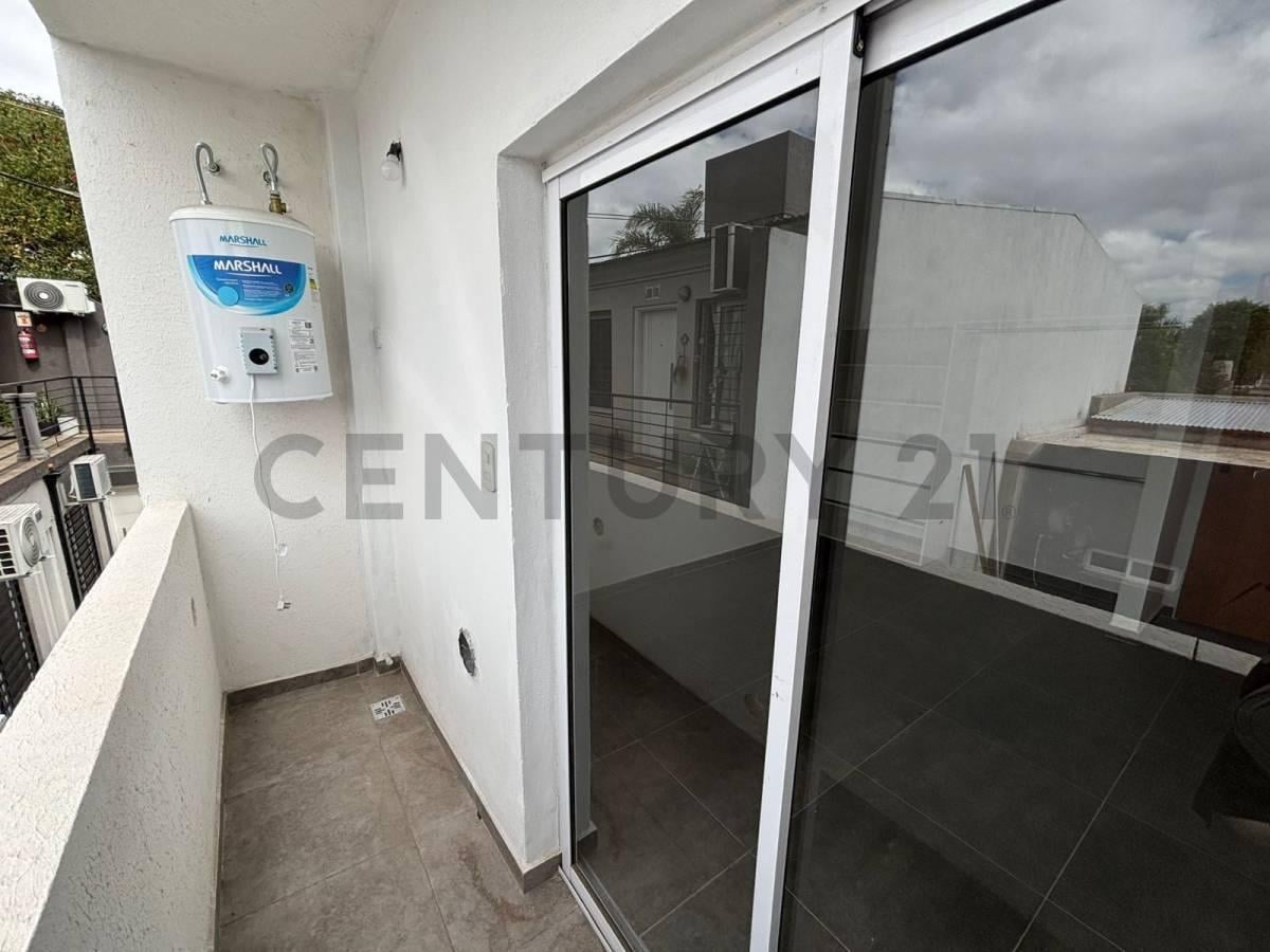 Foto de VENTA DEPARTAMENTO 2 AMBIENTES CASTELAR A ESTRENAR, imagen 3