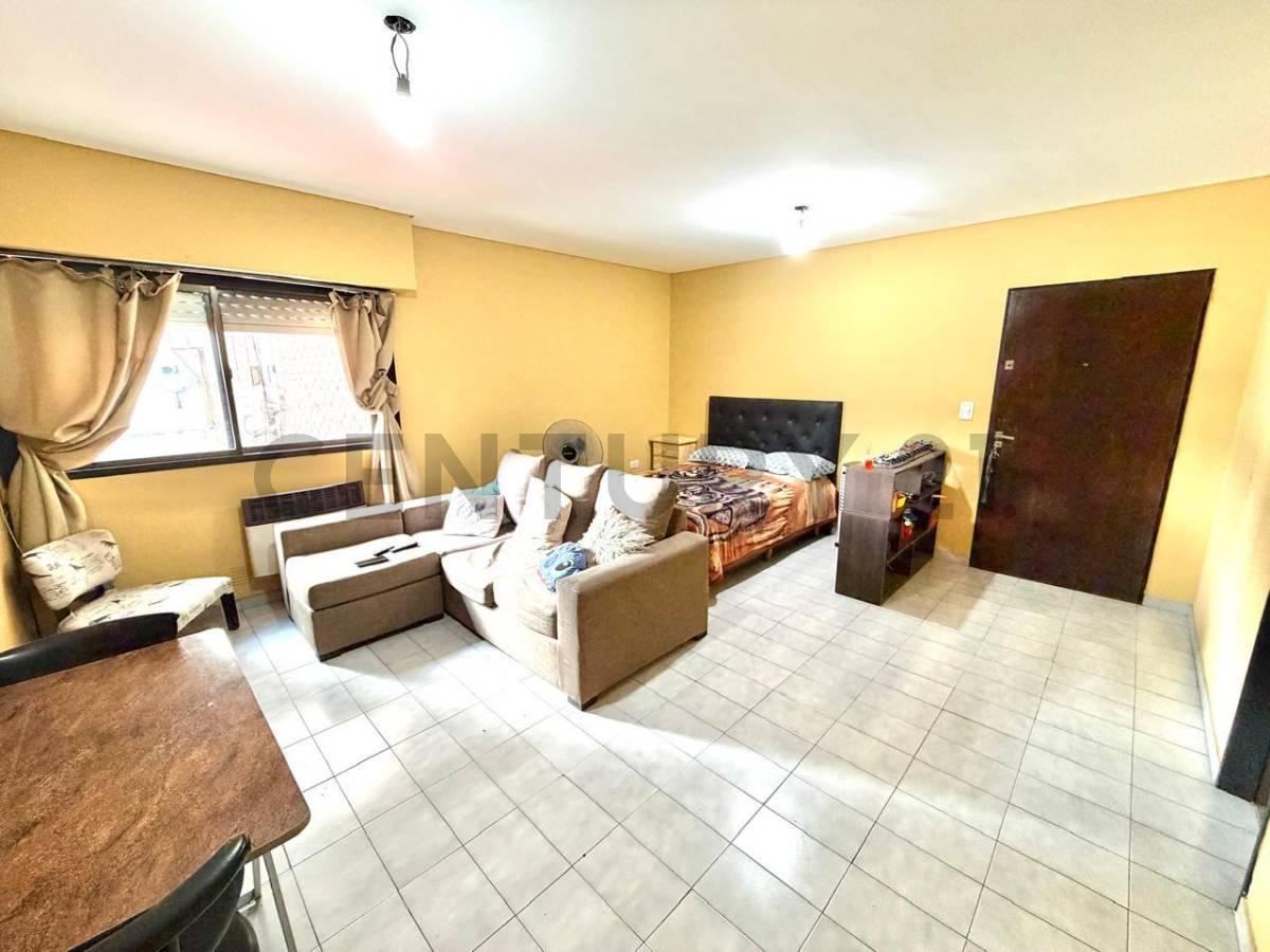 Foto de Venta Monoambiente Apto Profesional en Morón Centro – 31,45 m² – Bajas, imagen 3