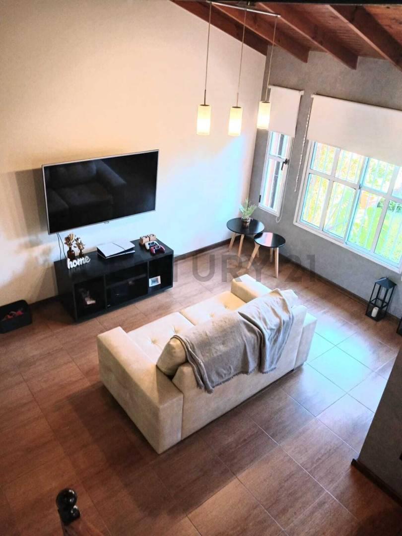 Foto de VENTA CASA ITUZAINGO NORTE 5 AMBIENTES CON PILETA, imagen 2