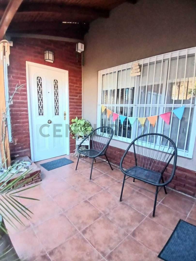 Foto de VENTA CASA ITUZAINGO NORTE 5 AMBIENTES CON PILETA, imagen 1
