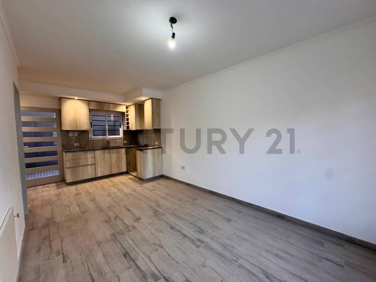 Foto de VENTA DUPLEX HURLINGHAM A ESTRENAR, imagen 1