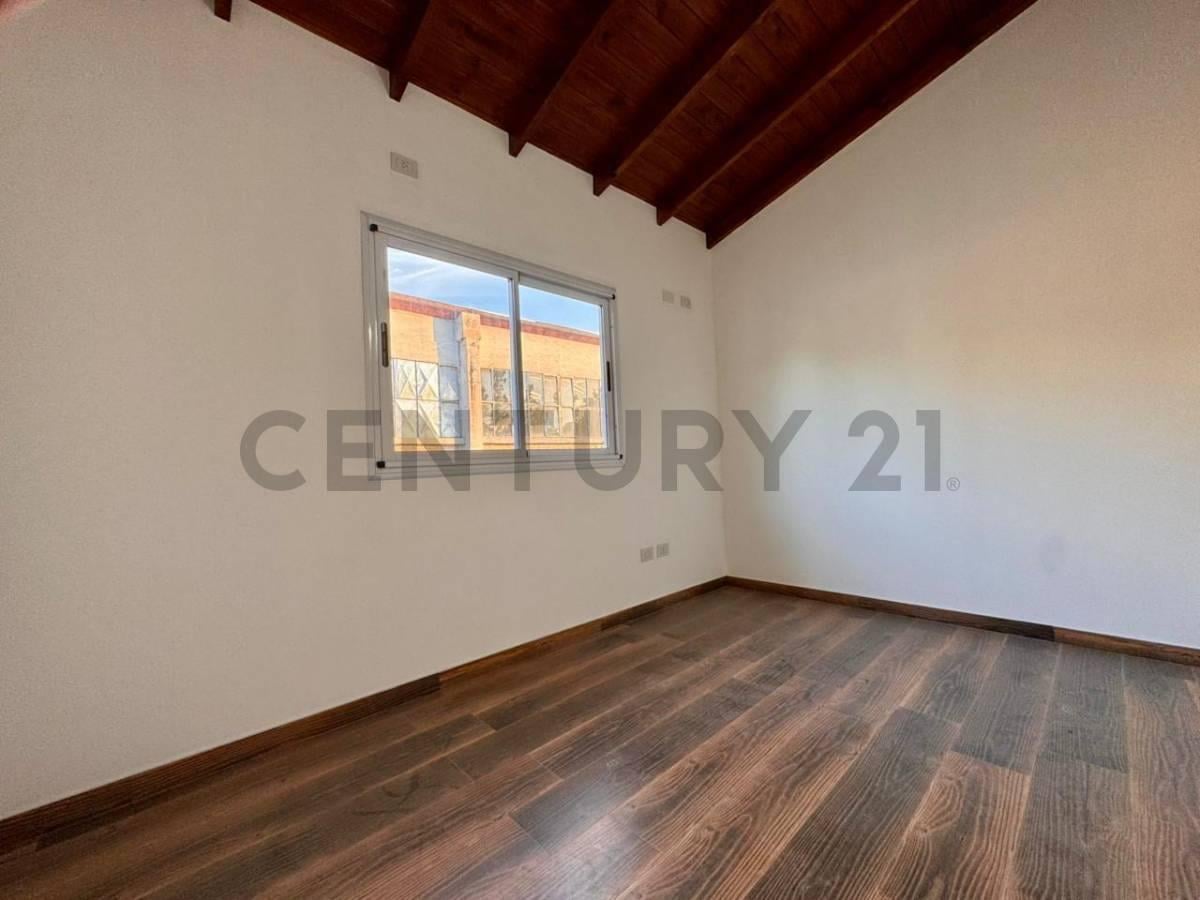 Foto de VENTA DUPLEX HURLINGHAM A ESTRENAR, imagen 5