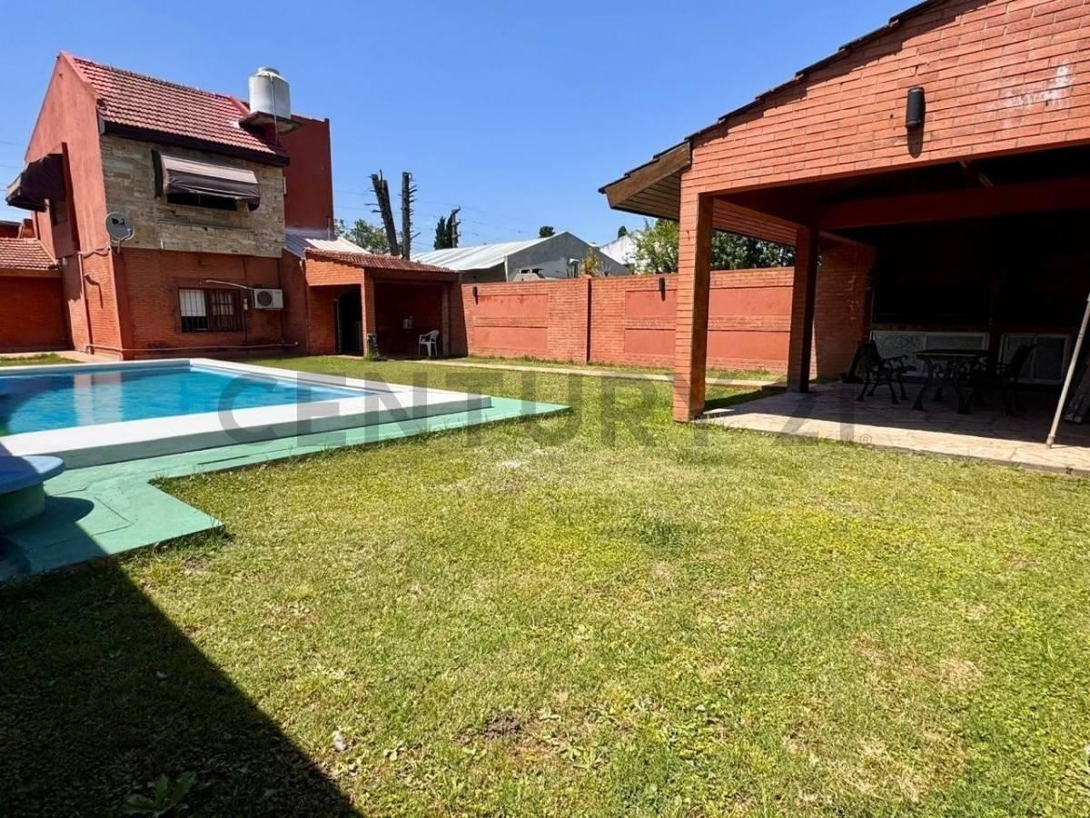 Foto de VENTA CASA 5 AMBIENTES VILLA UDAONDO PILETA APTA CREDITO, imagen 5