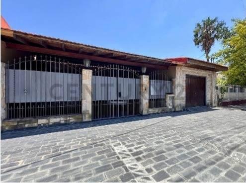 Foto de VENTA CASA 5 AMBIENTES VILLA UDAONDO PILETA APTA CREDITO, imagen 1