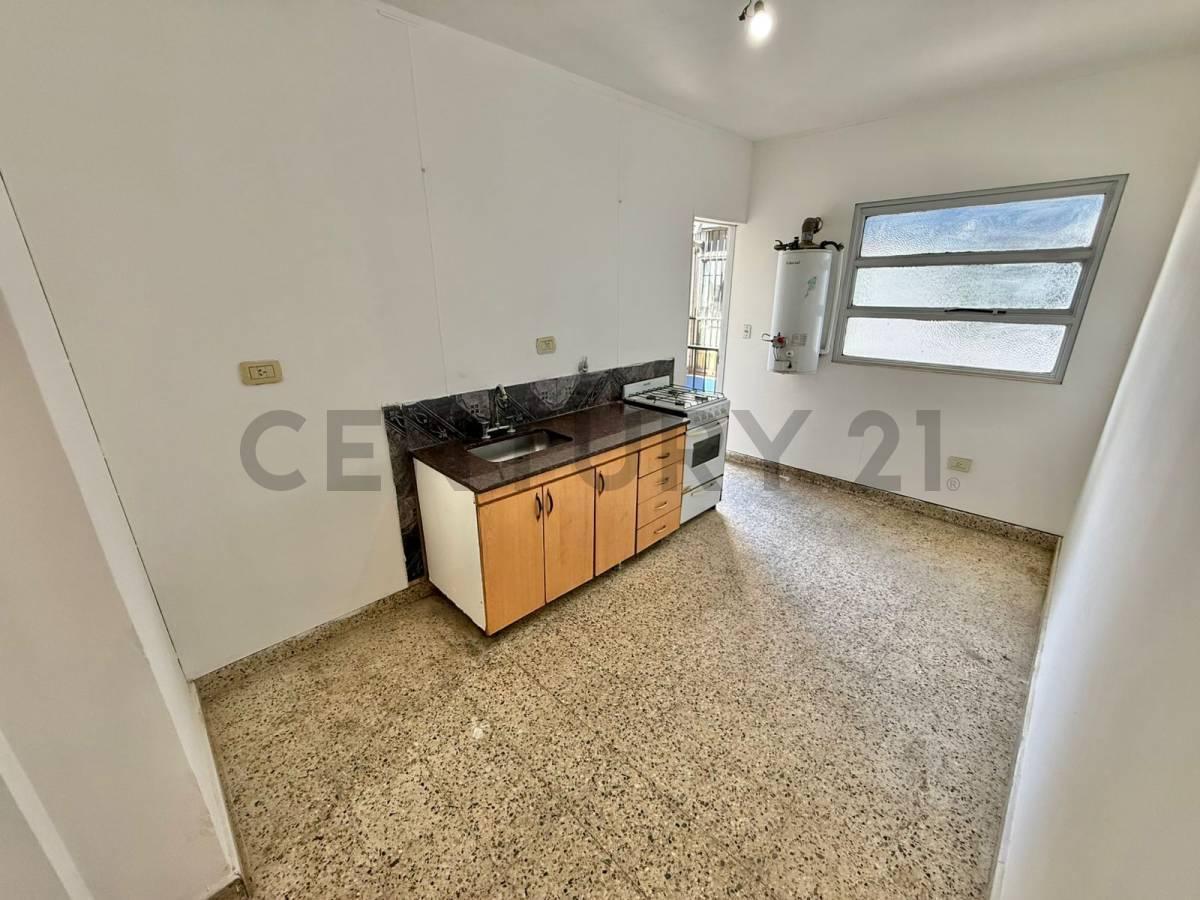 Foto de Venta Departamento 3 Ambientes en Lanús Oeste Apto Crédito, imagen 2