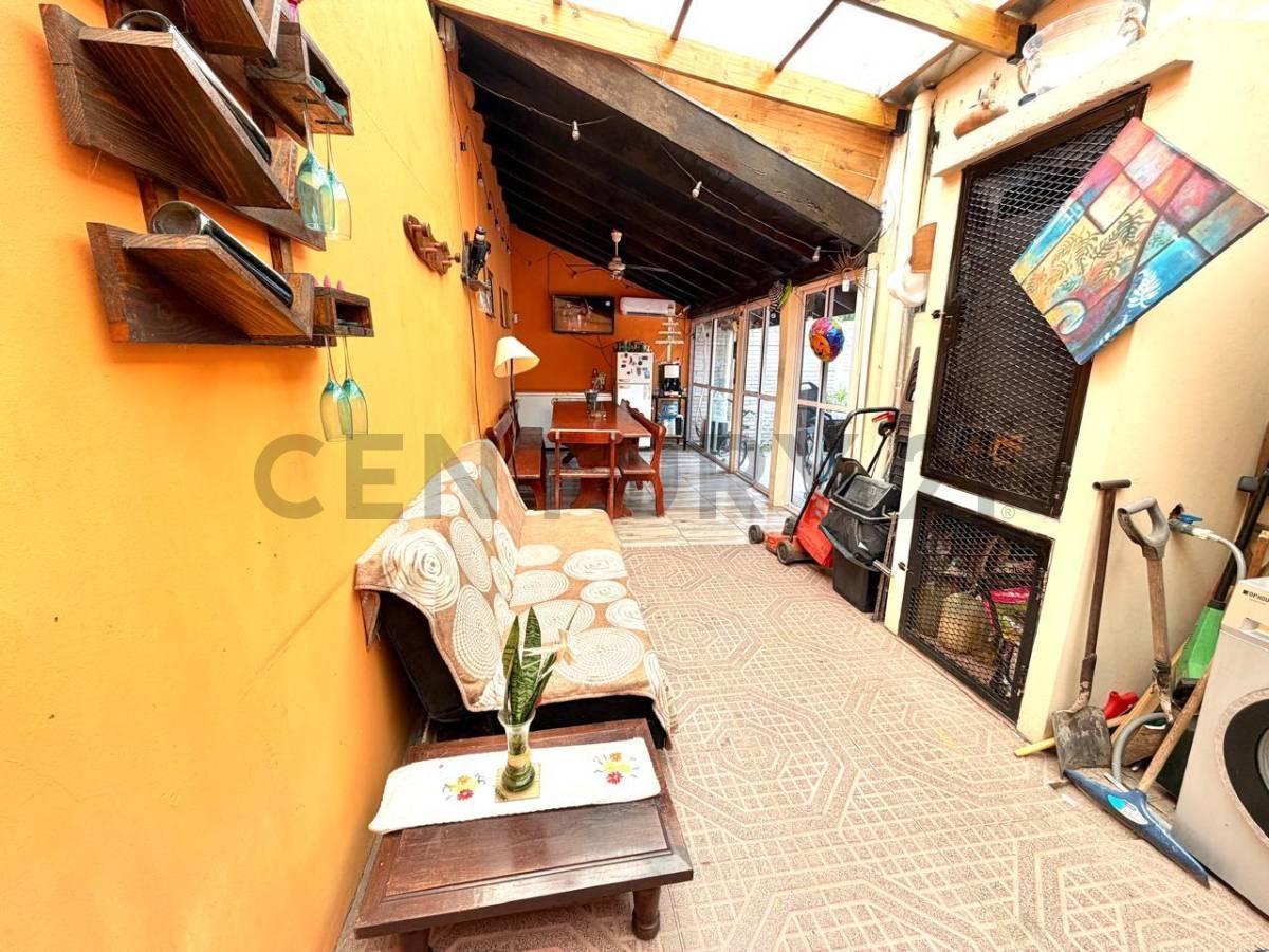 Foto de Alquiler casa 4 ambientes Villa Udaondo - Parque Leloir, imagen 3
