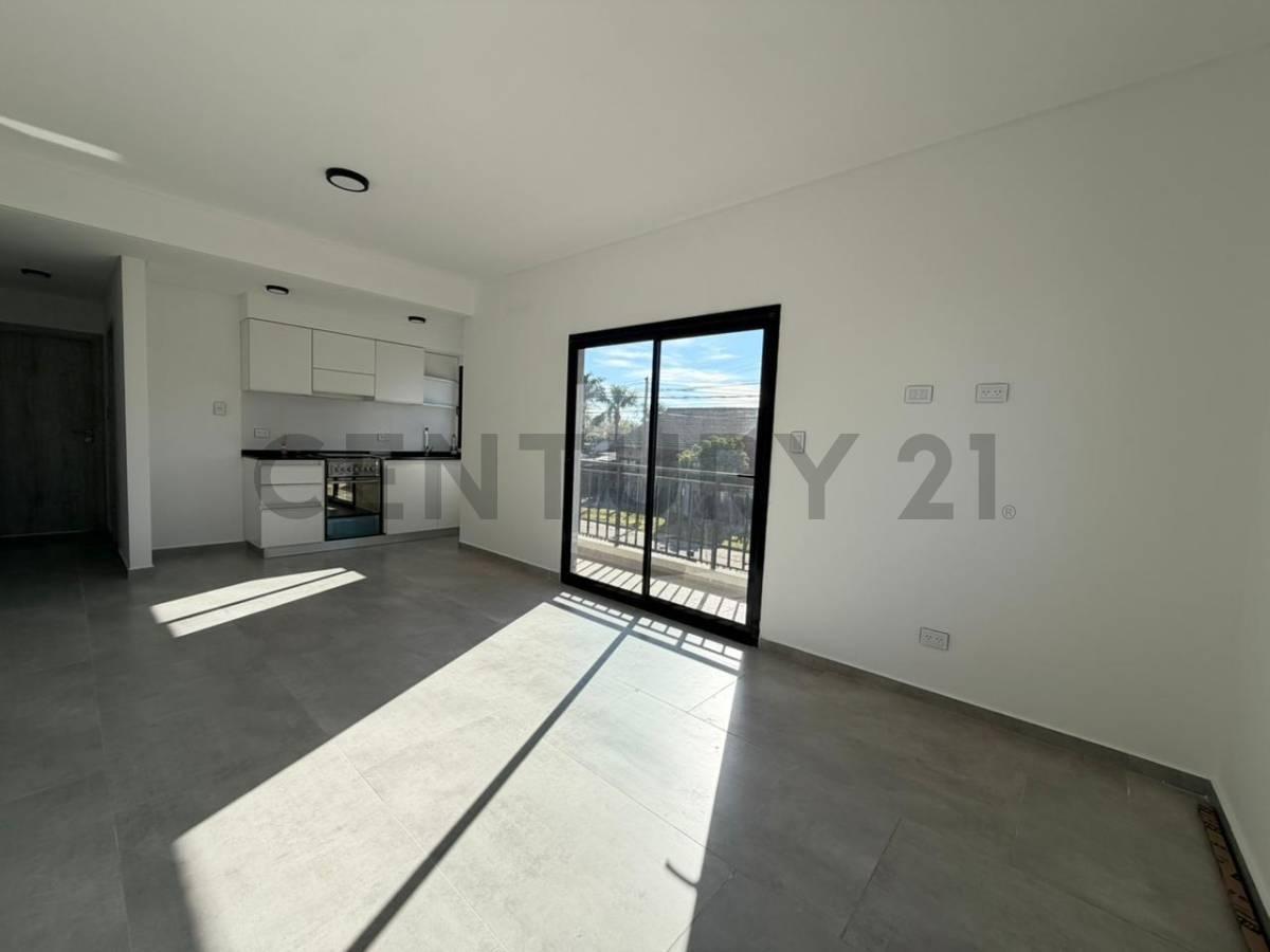 Foto de VENTA DEPARTAMENTO 2 AMBIENTES ITUZAINGO NORTE COCHERA BALCON, imagen 3