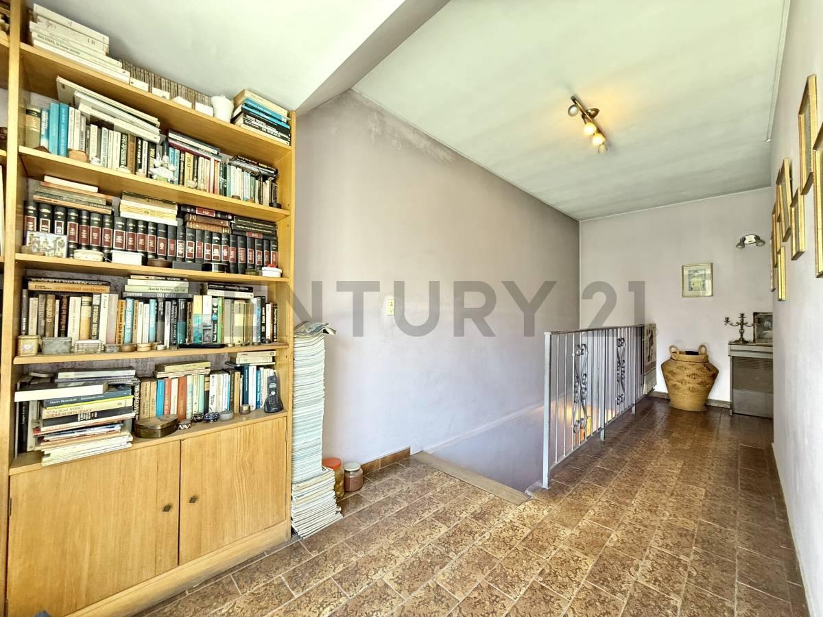 Foto de VENTA CASA 5 AMBIENTES VILLA LURO, imagen 1