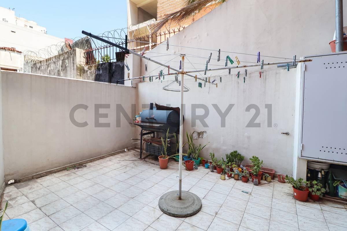 Foto de Venta departamento en PB Castelar Centro con estacionamiento, imagen 5