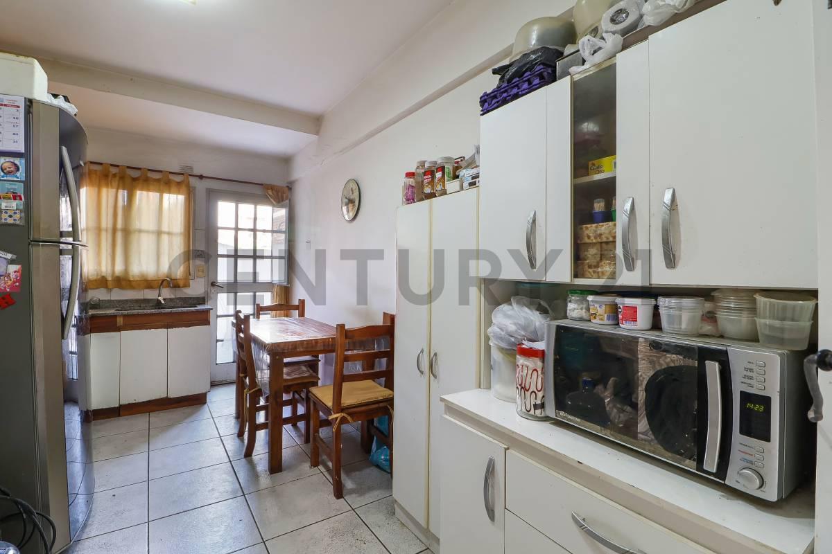 Foto de Venta departamento en PB Castelar Centro con estacionamiento, imagen 2