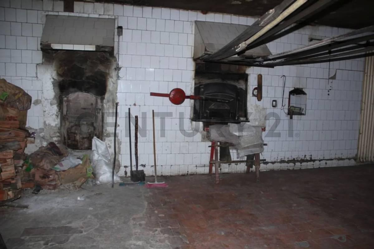 Foto de VENTA LOCAL DE PANADERIA CON CASA 4 AMB MERLO, imagen 2