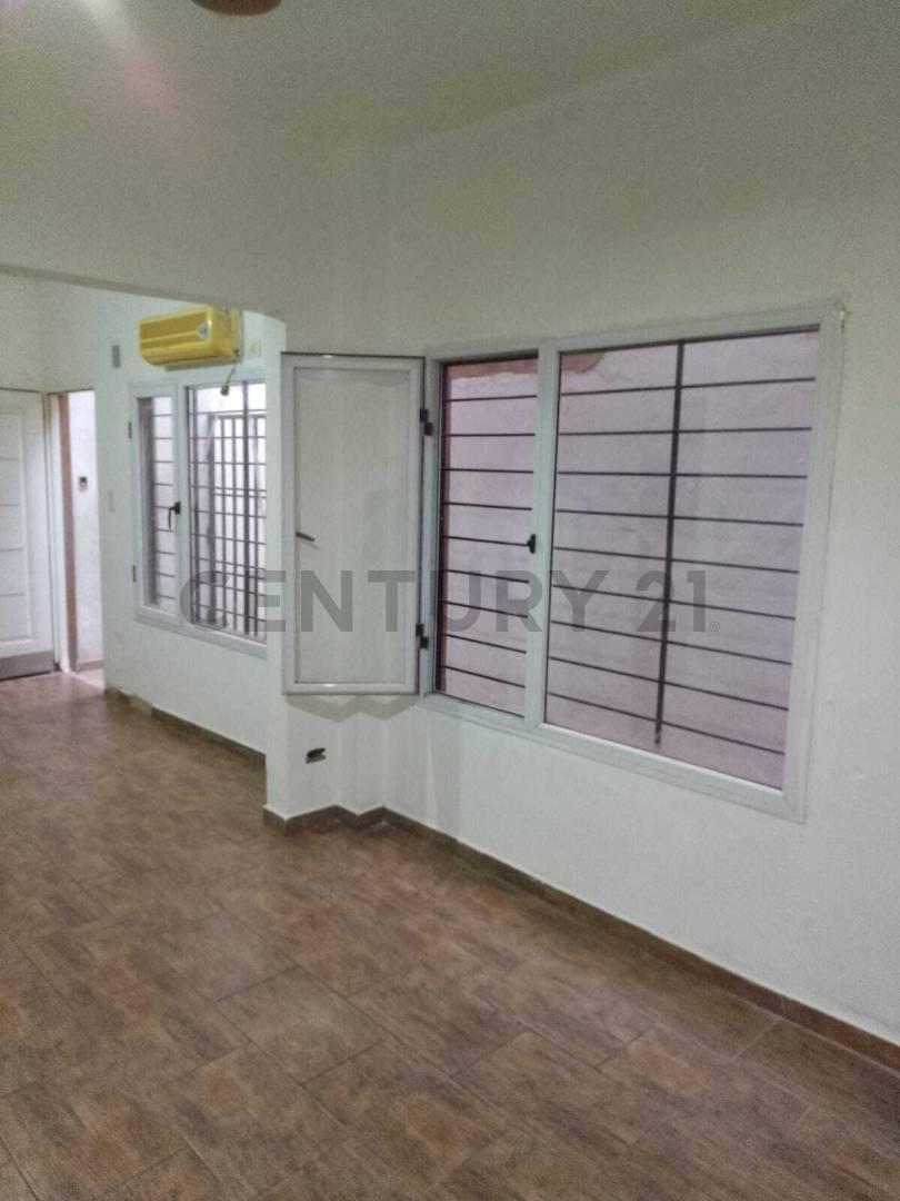Foto de PH VENTA 4 AMBIENTES VILLA DEVOTO IMPECABLE ESTADO, imagen 2