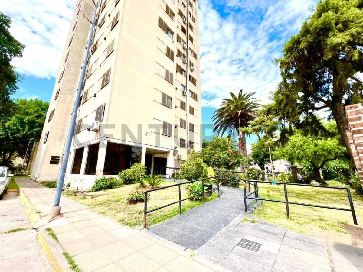 Foto de VENTA DEPARTAMENTO 4 AMB C/ COCHERA - V. TESEI - APTO CREDITO, imagen 1
