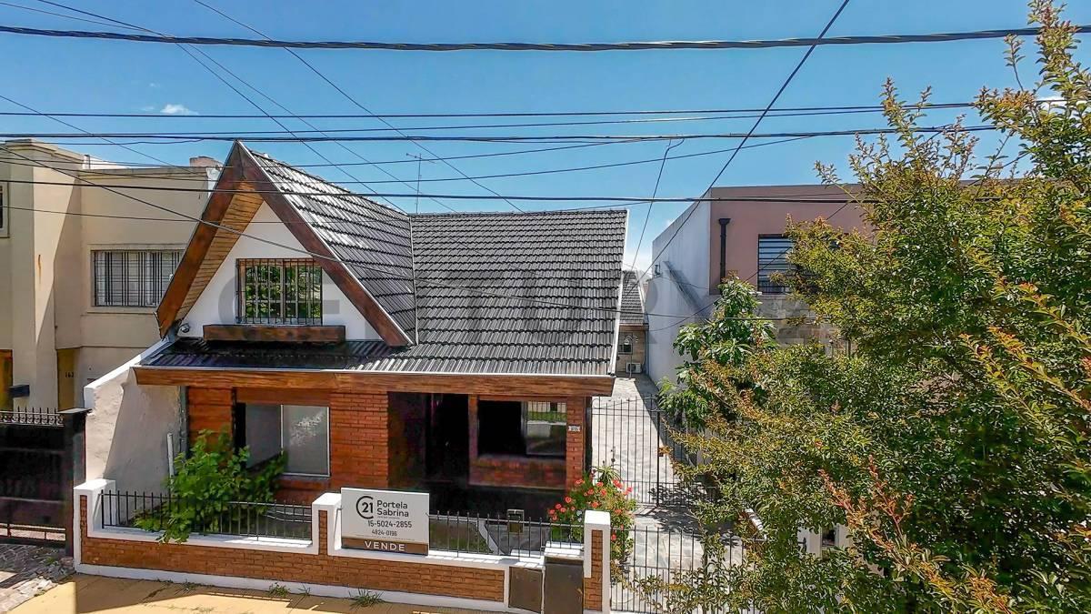Foto de VENTA CASA 4 AMBIENTES CASTELAR NORTE APTO CREDITO, imagen 4
